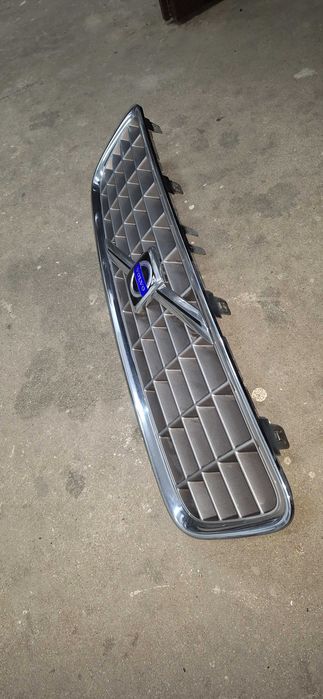 Grill Atrapa przód VOLVO S80  Bardzo ładny stan ORYGINAŁ