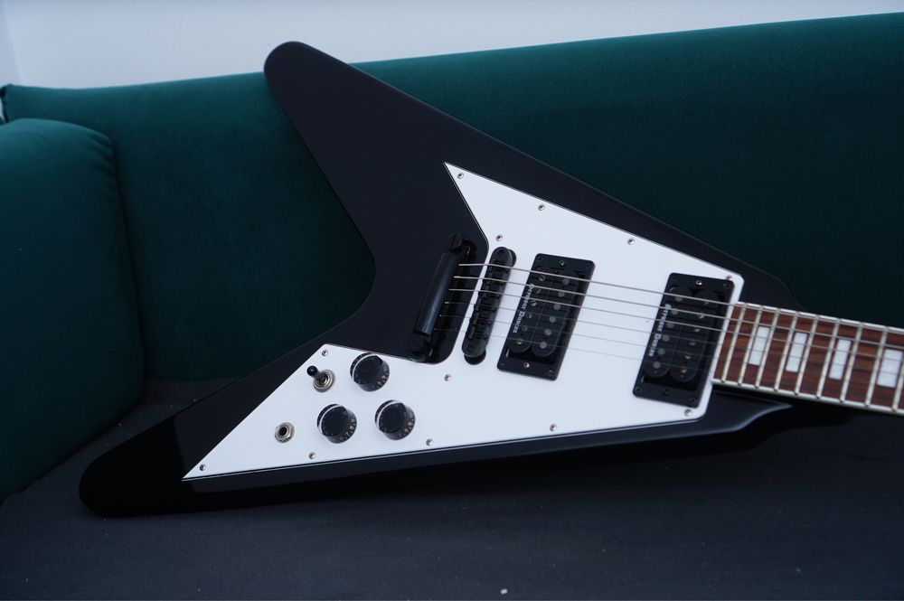 Edwards Flying V gibson ev-120