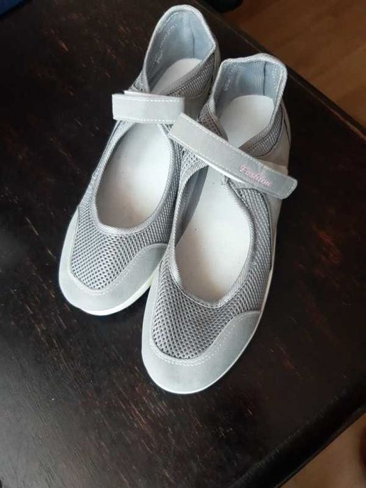 Buty sportowe, przewiewna, siateczkowe