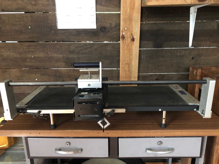 Maquina corte acrilico e madeira