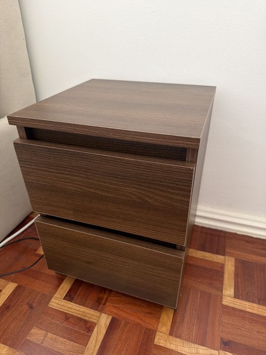 Mesa cabeceira castanho nogueira