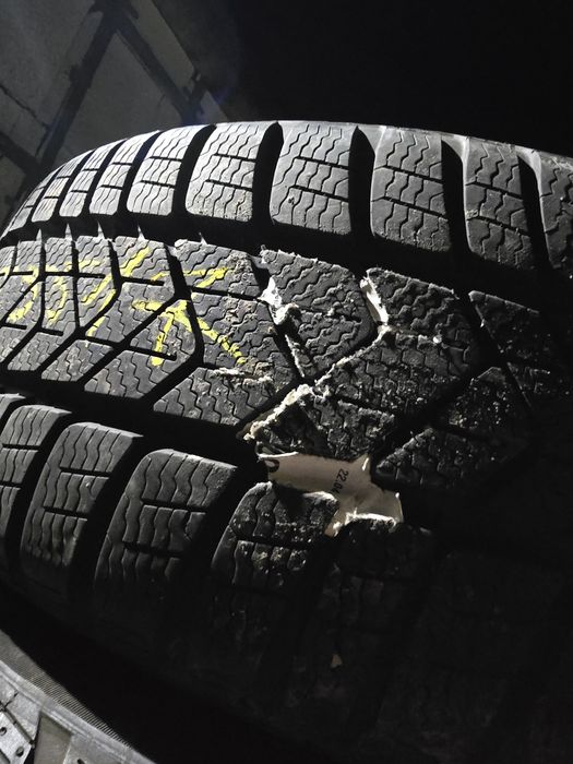 225/55R17 Pirelli Sottozero 3 як нова