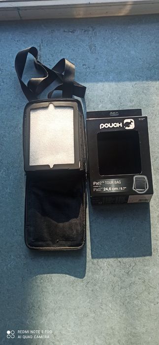 Сумка Pouch Tour Bag (Hama) для iPad 2 (9.7") / Планшета (Чорна)
​Опис