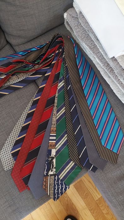 Vendo conj Gravatas 12