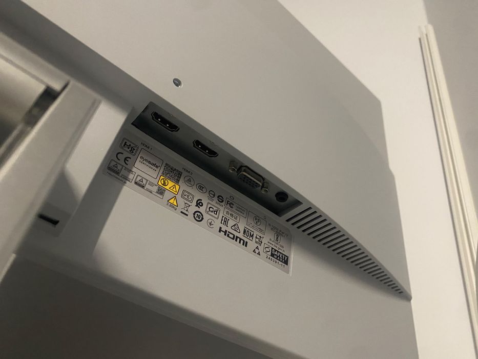 Monitor Lenovo L27i