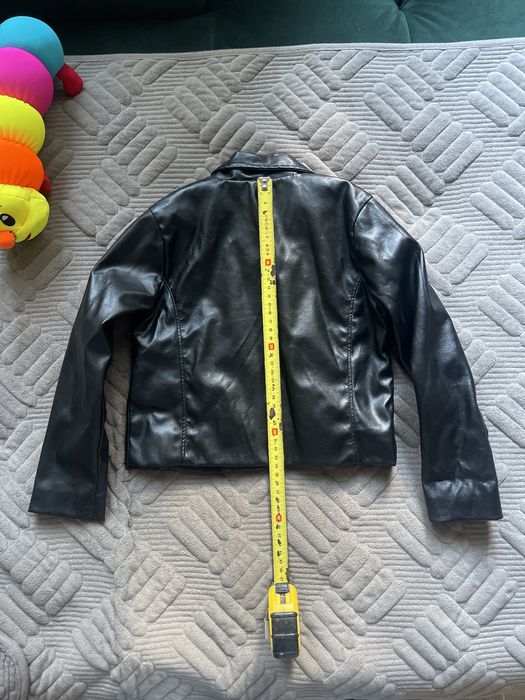 Курточка на девочку