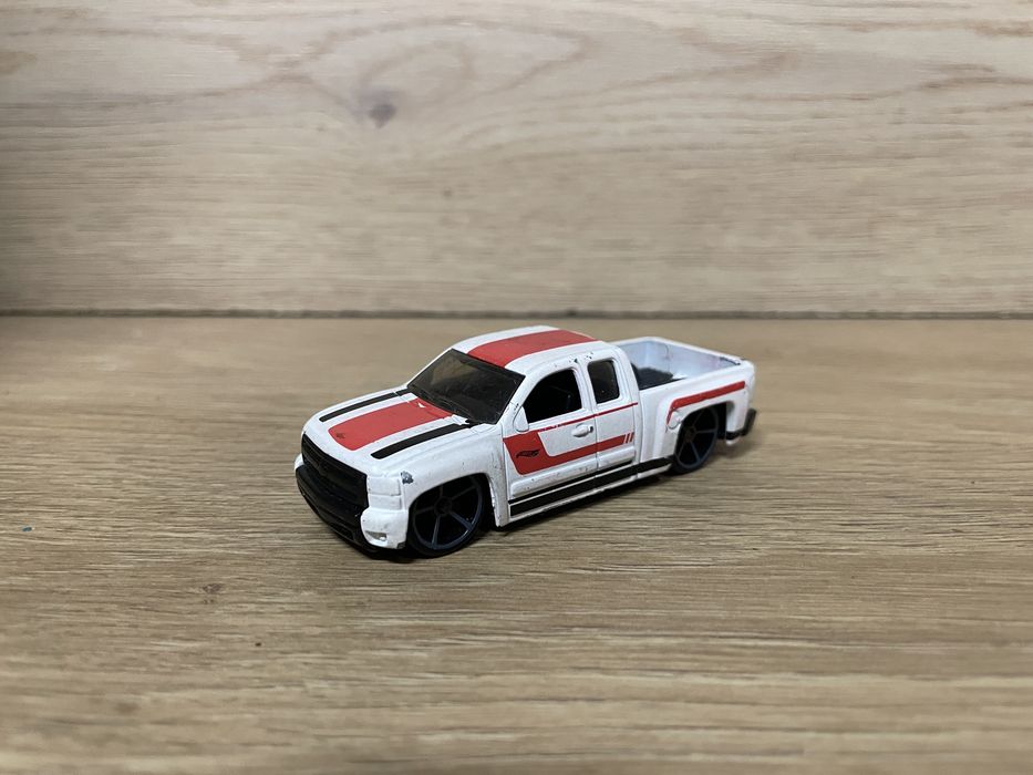 Hot Wheela Chevy Silverado