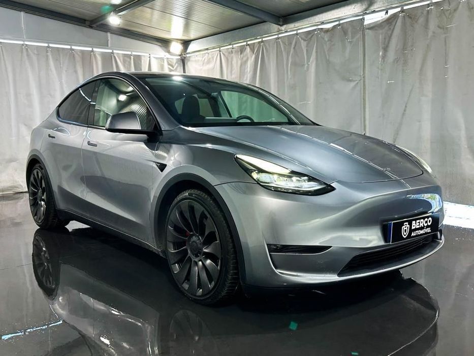 Tesla Model Y Performance Dual Motor AWD