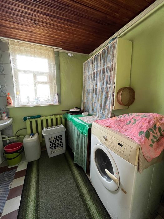 Продається частина будинку по вул. Народного Руху, з ділянкою. LD