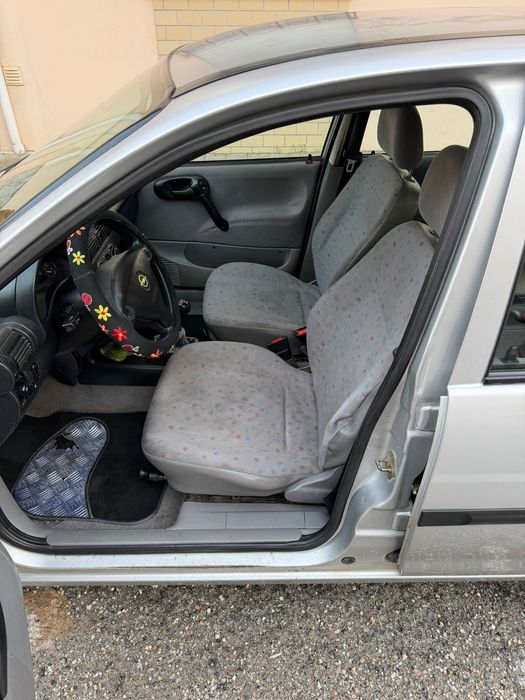 Tenho para venda Opel corsa  1.0