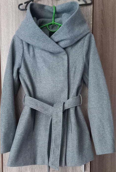 Пальто жіноче міжсезонне