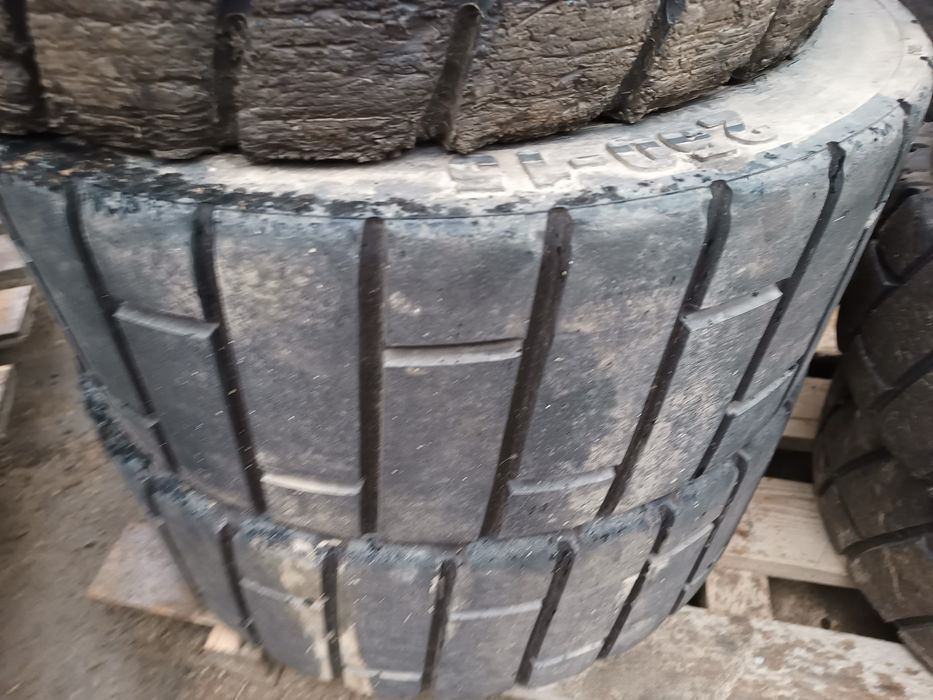 Opony 250-15 pełne gumy wózek widłowy Continental solideal komplety