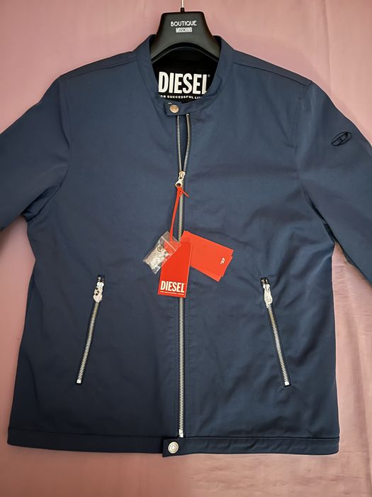 Wyprzedaż lekka kurtka męska Diesel.