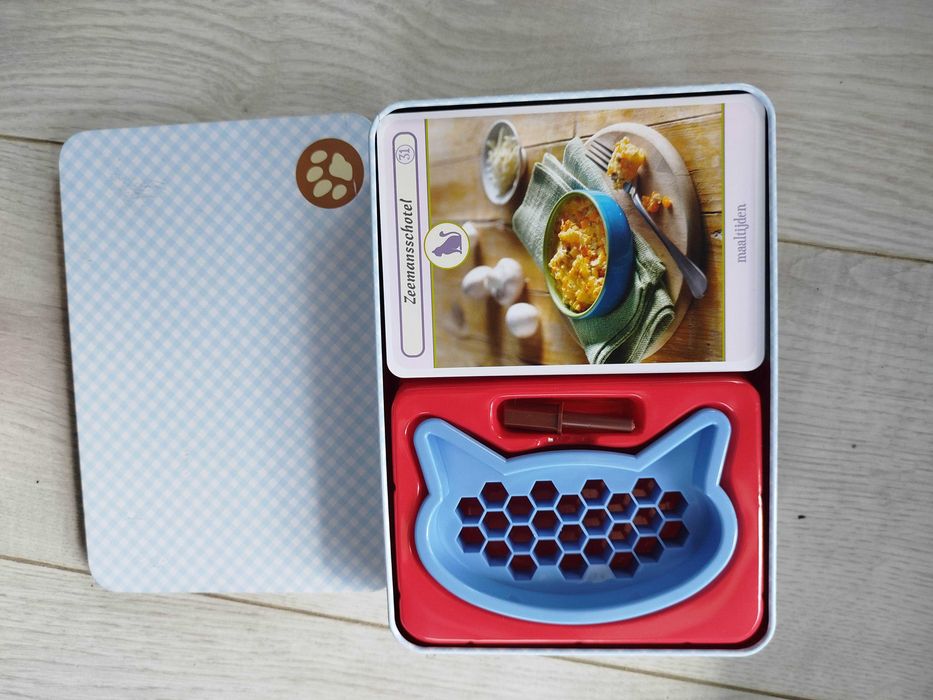 zestaw Własne przygotowywanie przysmaków i posiłków dla kotów