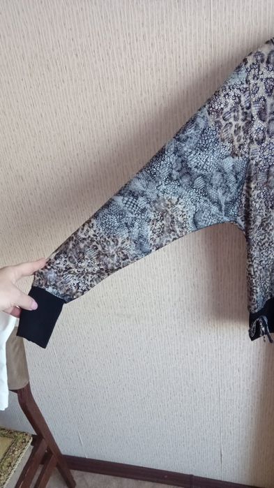 Блуза женская с длинным рукавом