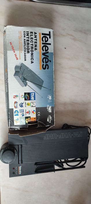3 Antenas de televisão nas caixas vendo ou troco