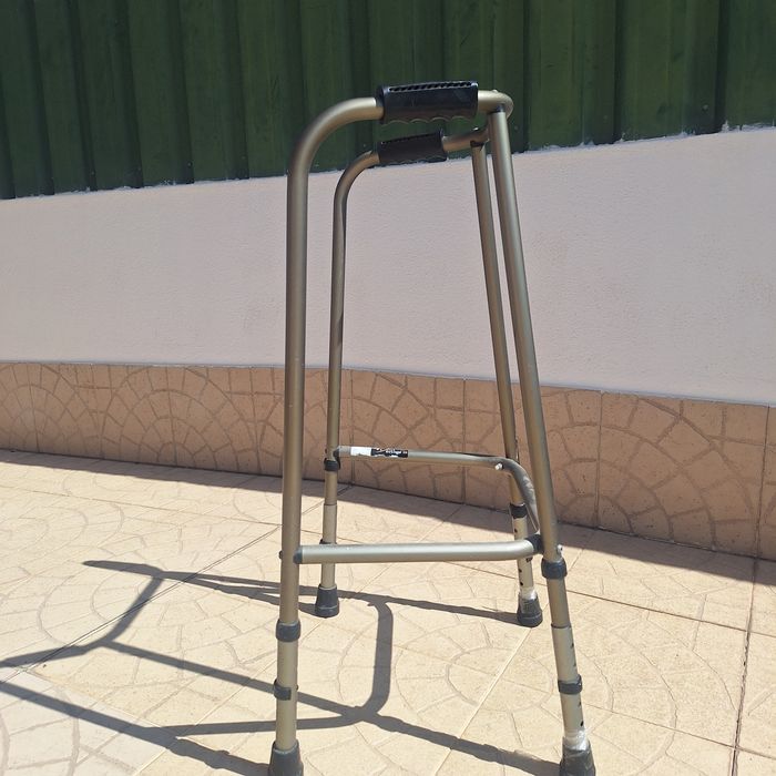 Andarilho para idosos