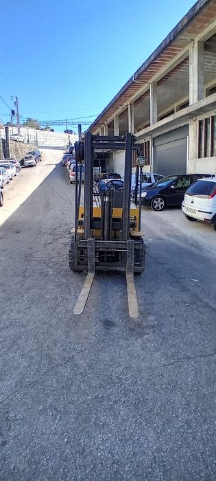 Empilhador Halla HLF-20