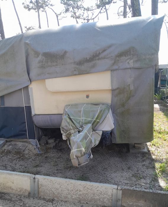 Caravana com Avançado e Cozinha (RESERVADA)