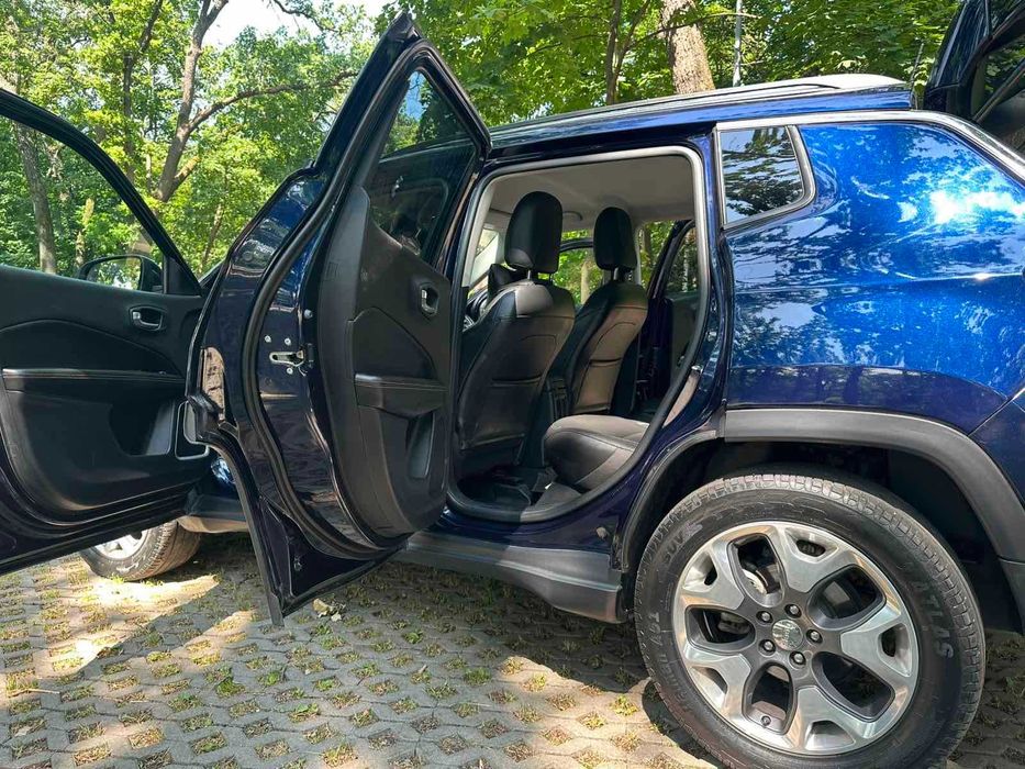 Jeep Compass 21 limited  4x4