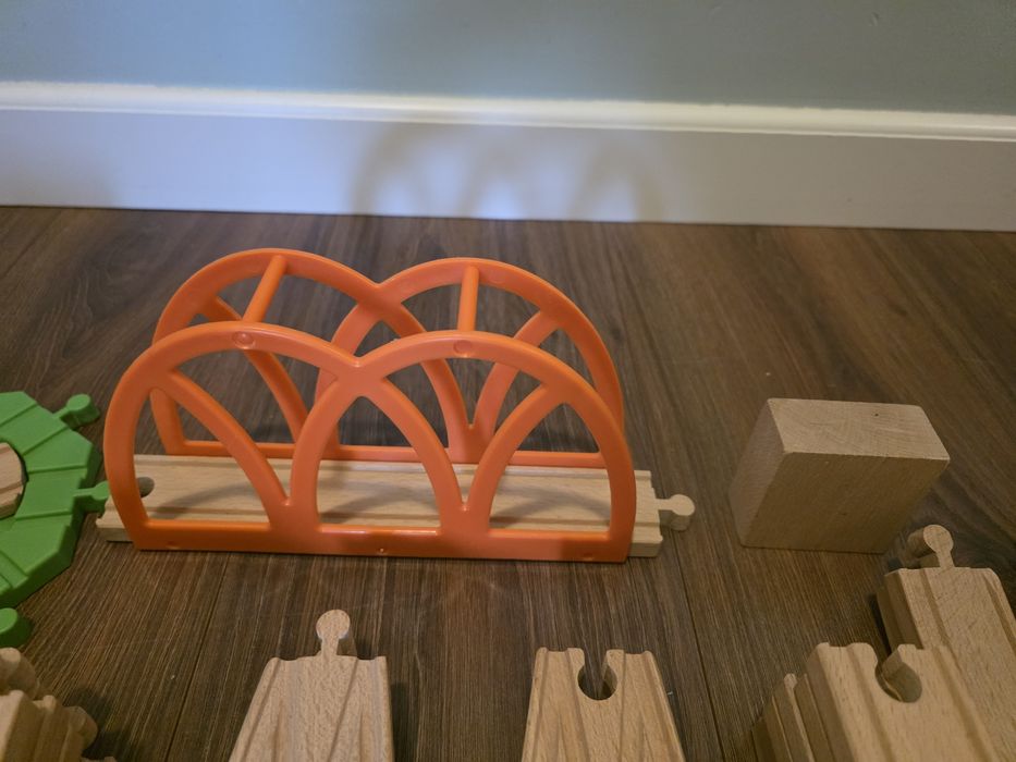 Tory i kolejki Ikea Lillabo, tomek i przyjaciele, laczniki