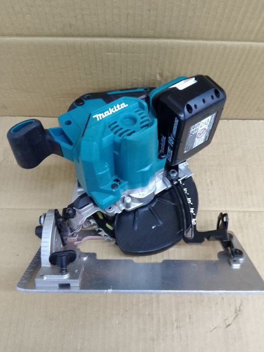 Makita DHS660 Piła Najazdowa Pilarka Tarczowa Najazdówka 18V 5.0Ah