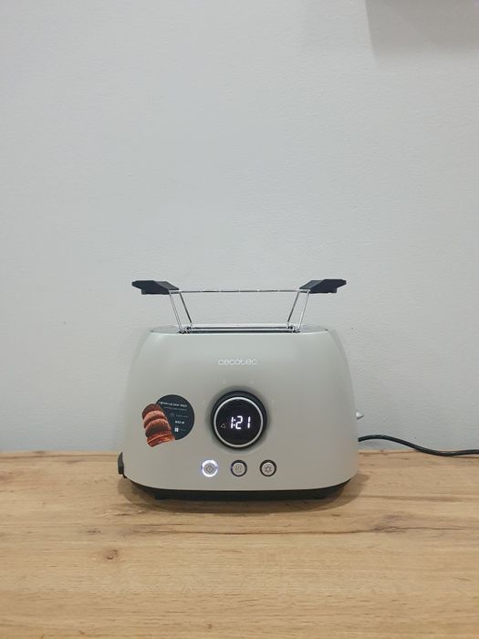 Toster cyfrowy Cecotec ClassicToast 8000,800W