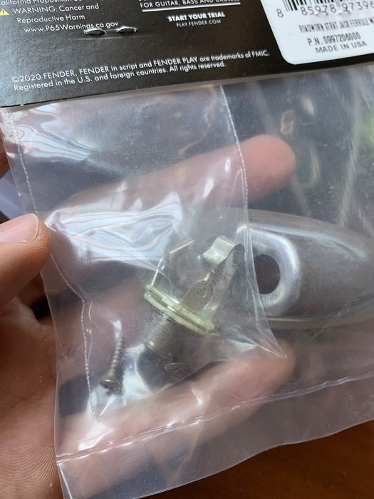 Fender Stratocaster Jack Ferrule Chrome - NOVO