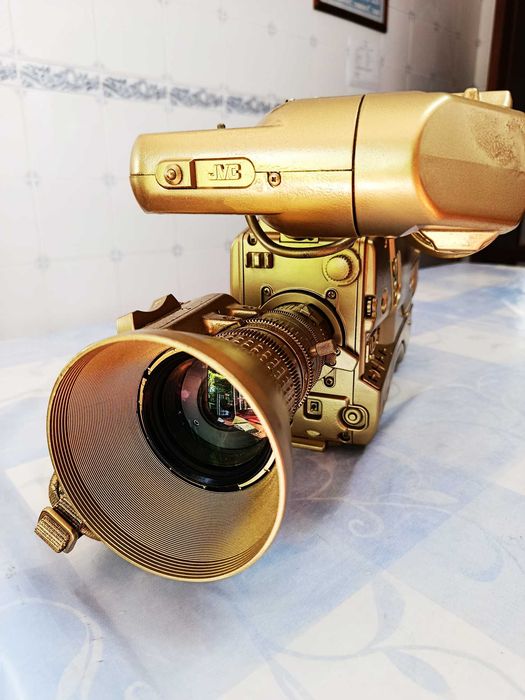 Camara JVC Dourada