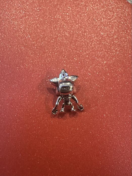 Charms zawieszka Stranger Things Demogorgon
