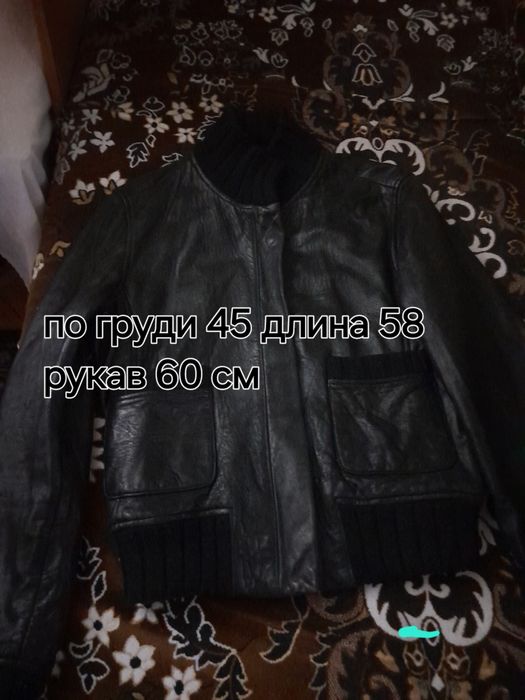 Курточки демисезонные  на девочку подростка размер S . 42 -44   .