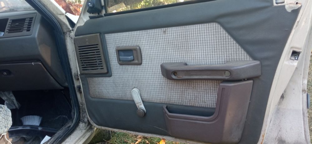 Пежо 309 запчастини