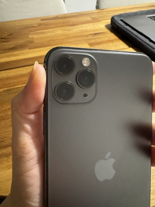 iPhone 11 Pro Max –  64G