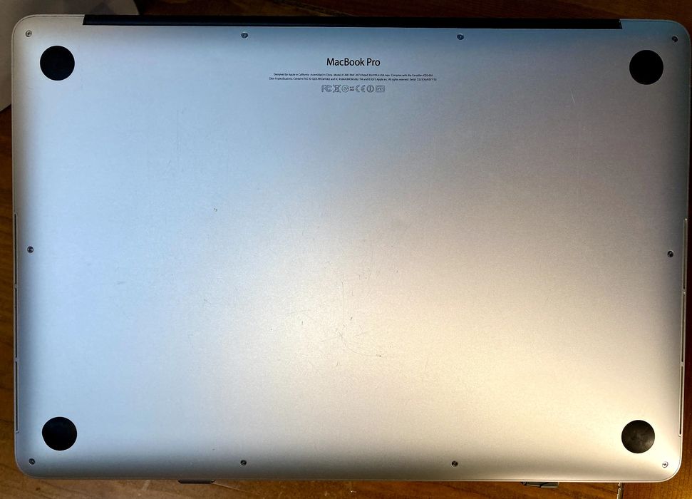15.4" Apple Macbook Pro Early 2013 A1398 Retina i7 8Gb RAM 256 SSD