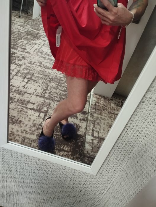 Вечірня сукня корсет чорна червона