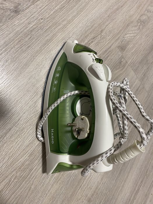 Продам праску  magio 2000w з парою