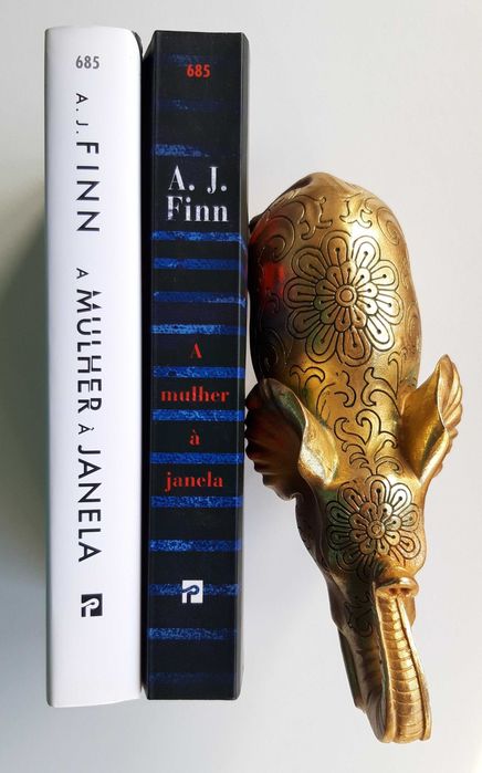 Livro A Mulher á Janela de A.J. FINN - NOVO.