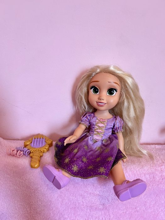 Рапунцель лялька