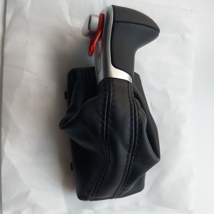 Ручка переключення  перемикання передач Audi Q5 8R