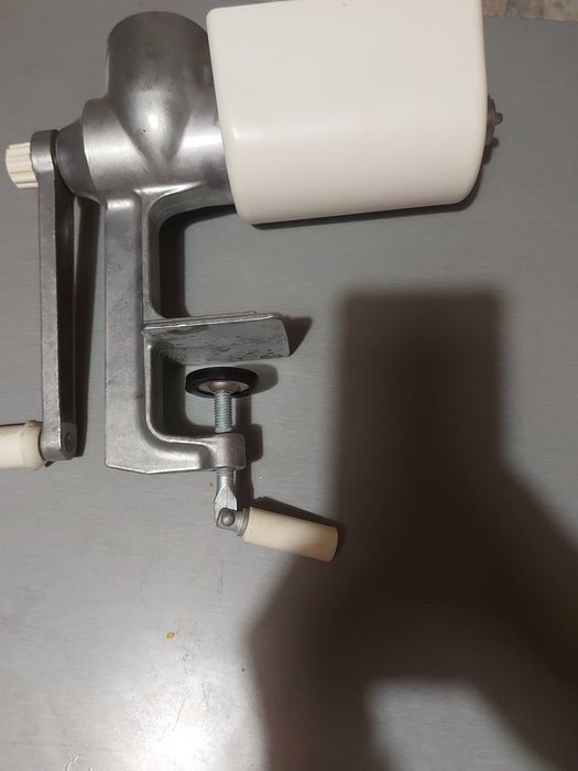 Соковижималка Тапаз