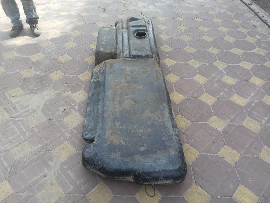 Топливный бак Спринтер,Фольксваген 2000-2006г.