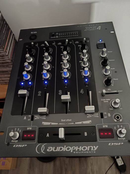 Mesa de mistura DJ Audiophony XS4 de 4 canais