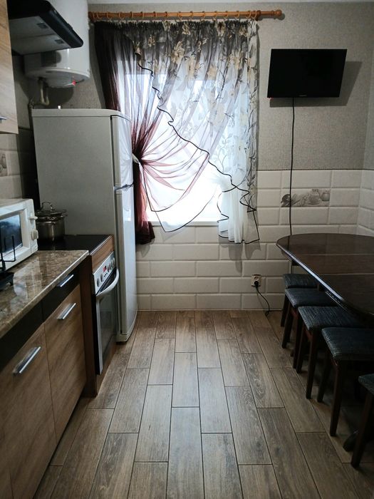 Котедж для відпочинку  у с. Плав'я  біля ГК Плай,