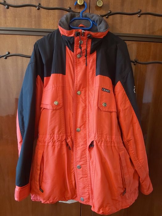 Куртка Craft вітровка червоно-чорна з капішоном осінь