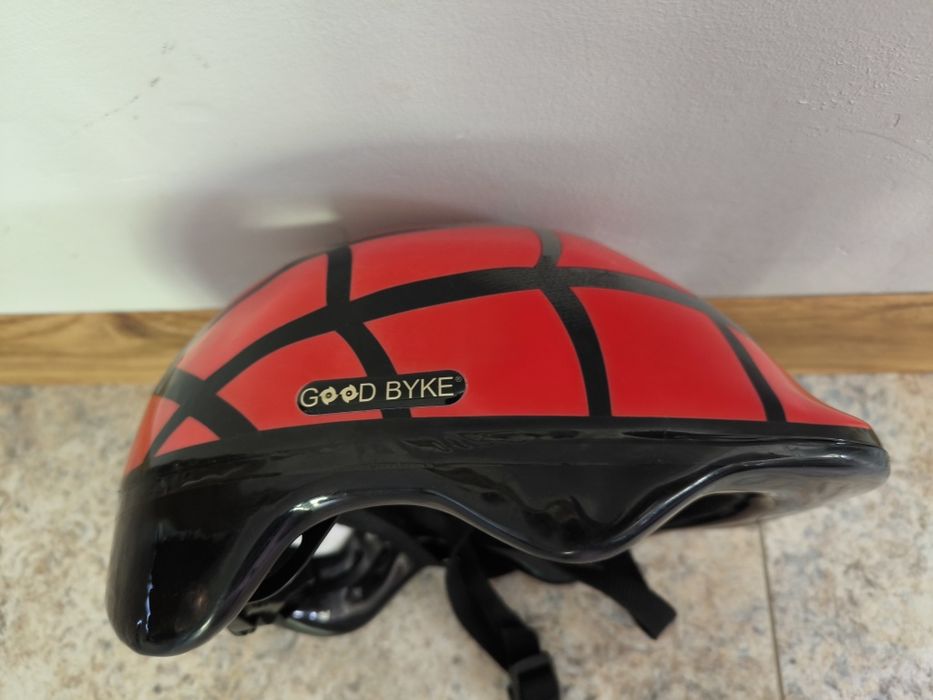 Kask rowerowy i ochraniacze