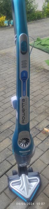 Aspirador vertical . Airforce ROWENTA