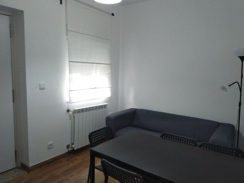 Quarto individual, junto ao ISEP