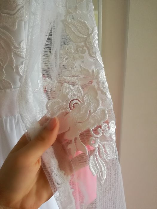 Suknia ślubna w kształcie litery A