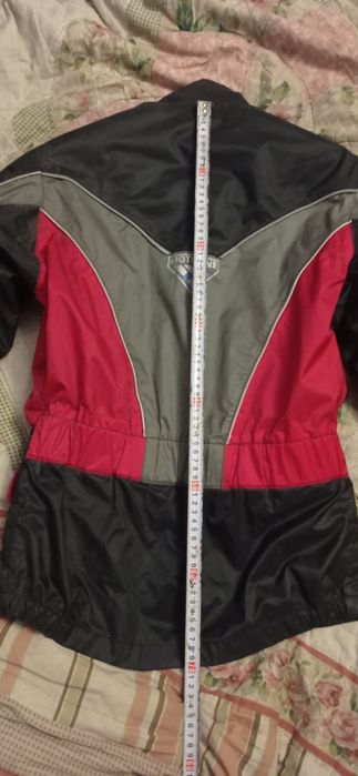 Мото куртка в отличном состоянии