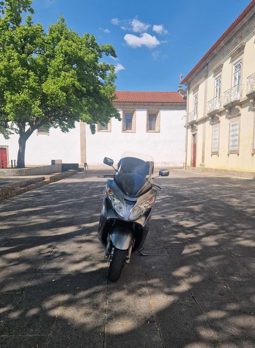 Suzuki Burgman 400  - 12800 km